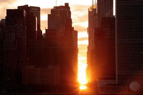 Ny sunset times - New York; Manhattan; Manhattan First Light, Sunrise & Sunset Times Sunrise and Sunset Today (11th Dec 2023) Sunrise Today 07:11 Direction: ...